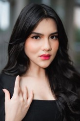 Davina Karamoy fotoğrafı