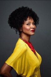 Indhira Serrano fotoğrafı