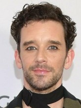 Michael Urie fotoğrafı