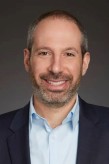 Noah Oppenheim fotoğrafı