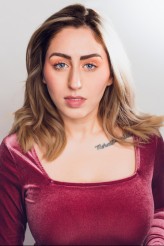 Olivia Mignone fotoğrafı