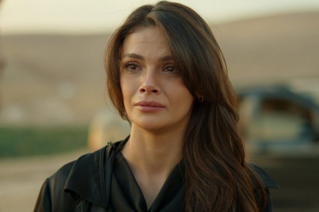 Sinem Ünsal kaç yaşında?