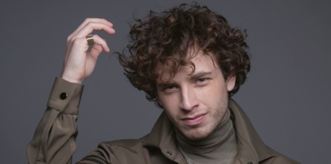 Cem Yiğit Üzümoğlu Kimdir?