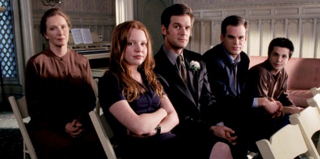 İşlevsiz Aileleri Konu Alan En İyi 15 TV Dizisi 