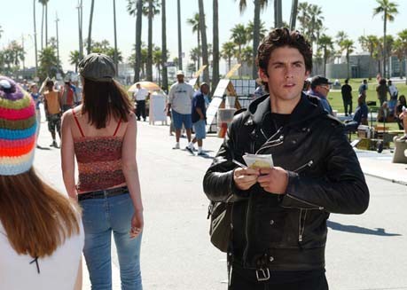  3. Sezon 21. Bölüm: “Here Comes the Son”