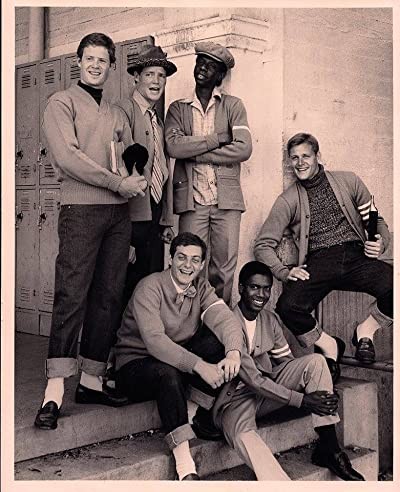 The Greatest Thing That Almost Happened (1977) afişi