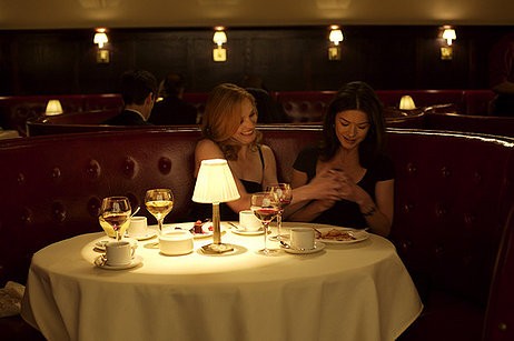 Aşkın Yaşı Yok Fotoğrafı