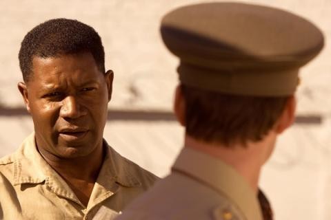 Kapıdaki Düşman Fotoğrafı