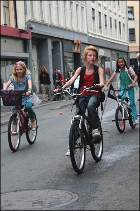 Asfaltenglene Fotoğrafı