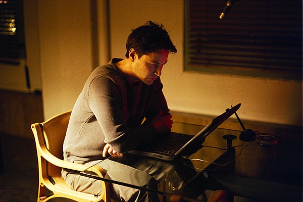 Kasımda Aşk Başkadır Fotoğrafı