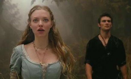 Kız ve Kurt Fotoğrafı