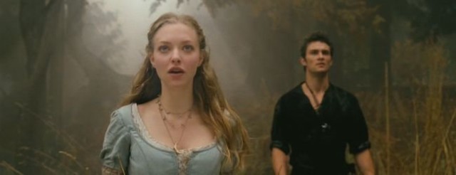 Kız ve Kurt Fotoğrafı