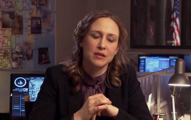 Düşmanı Korurken Fotoğrafı