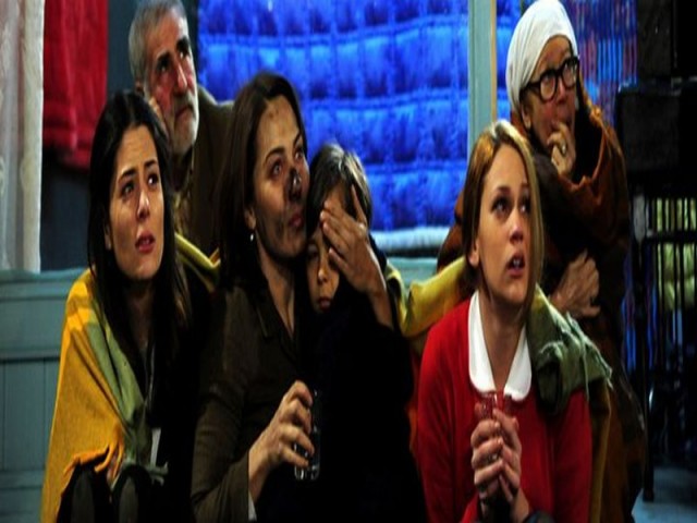 Öyle Bir Geçer Zaman Ki Fotoğrafı