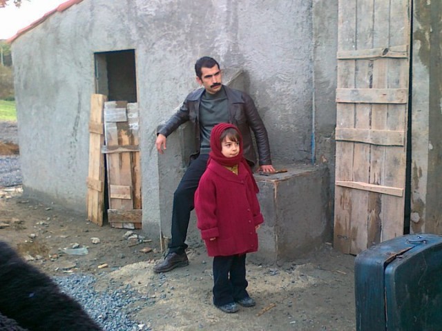 Öyle Bir Geçer Zaman Ki Fotoğrafı