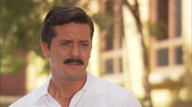 Öyle Bir Geçer Zaman Ki Fotoğrafı