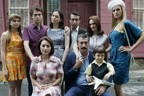 Öyle Bir Geçer Zaman Ki Fotoğrafı