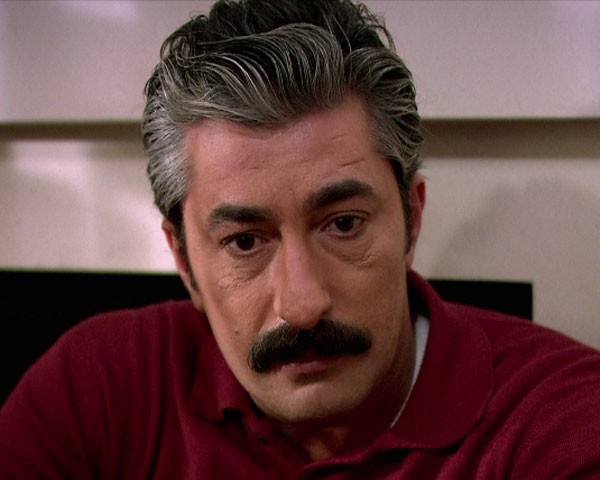 Öyle Bir Geçer Zaman Ki Fotoğrafı