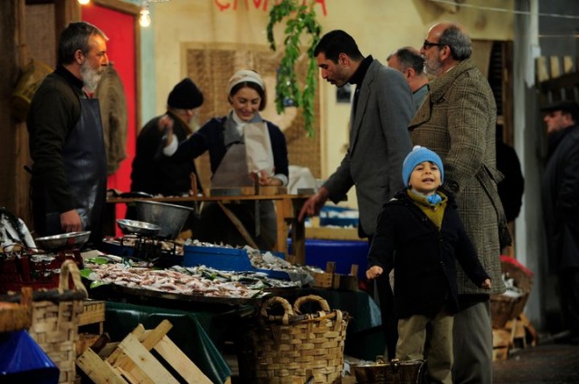 Öyle Bir Geçer Zaman Ki Fotoğrafı