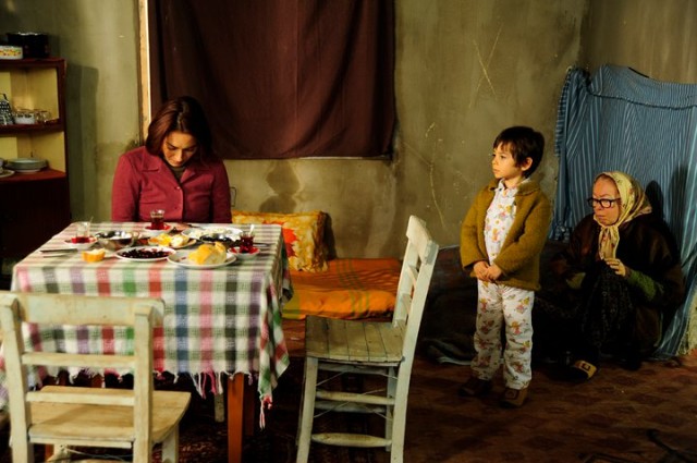 Öyle Bir Geçer Zaman Ki Fotoğrafı