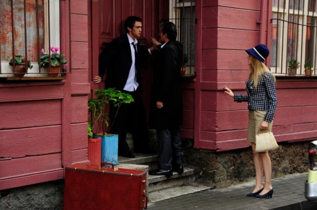 Öyle Bir Geçer Zaman Ki Fotoğrafı