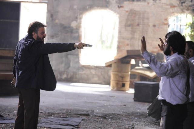 Öyle Bir Geçer Zaman Ki Fotoğrafı