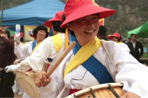 Earth's Women fotoğrafı