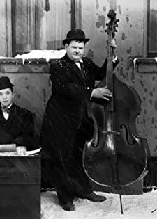 Tiembla Y Titubea (1930) afişi