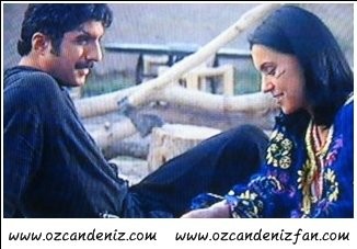 Aşkın Dağlarda Gezer Fotoğrafı