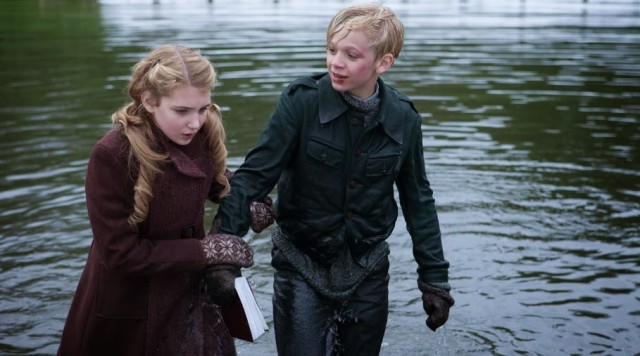 Kitap Hırsızı Fotoğrafı