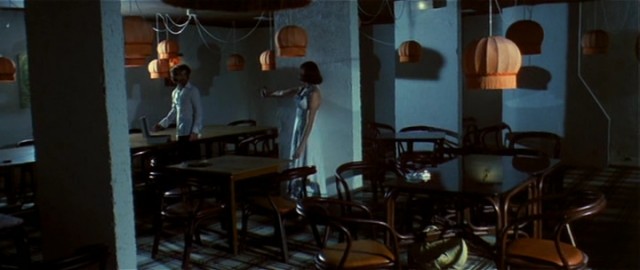 Women Behind Bars fotoğrafı