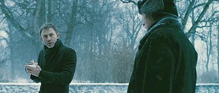 Ejderha Dövmeli Kız Fotoğrafı