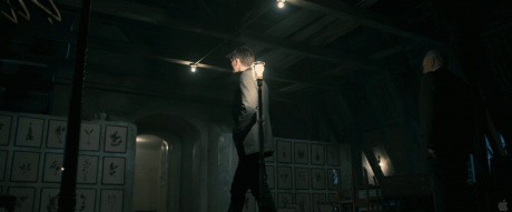 Ejderha Dövmeli Kız Fotoğrafı