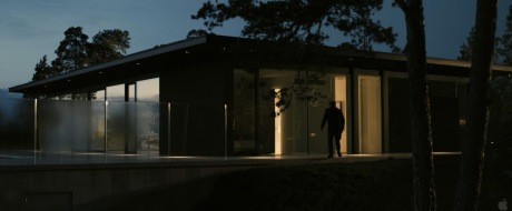 Ejderha Dövmeli Kız Fotoğrafı