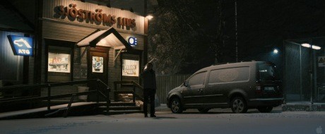 Ejderha Dövmeli Kız Fotoğrafı