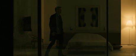 Ejderha Dövmeli Kız Fotoğrafı