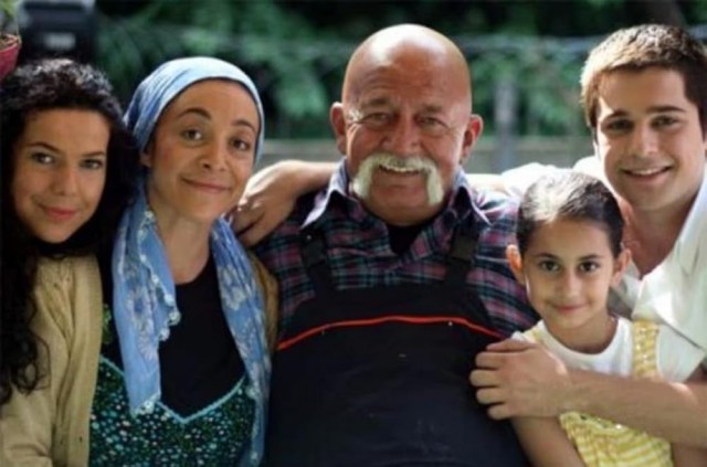 Milyonda Bir (2008) afişi