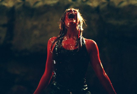 Cehenneme Bir Adım Fotoğrafı