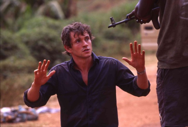 Kapıların Arkasında - Köpekleri Vurmak Fotoğrafı