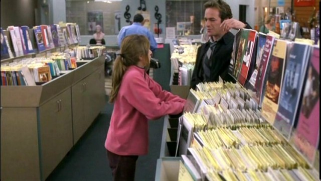 Alice Upside Down fotoğrafı