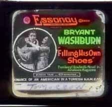 Filling His Own Shoes (1917) afişi