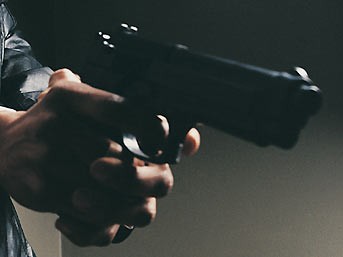 Aşk Ve Tabanca fotoğrafı