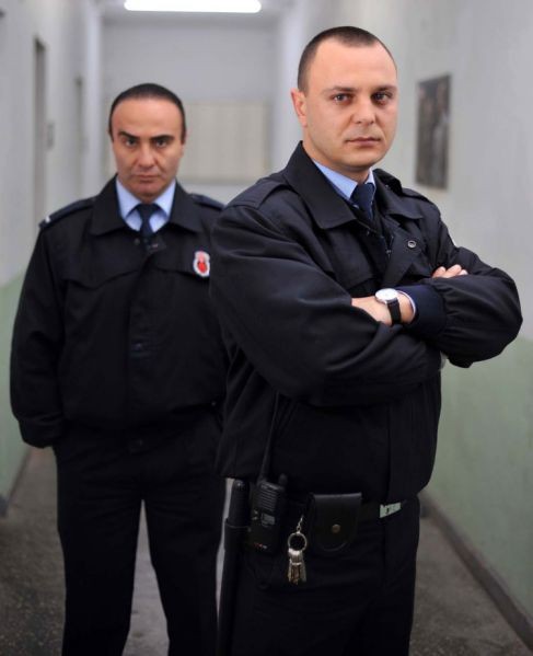 Parmaklıklar Ardında fotoğrafı