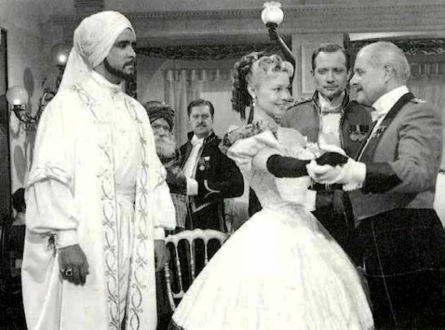 C'est Arrivé à Aden fotoğrafı