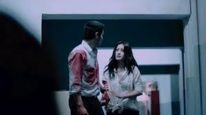 Zorla Giren fotoğrafı