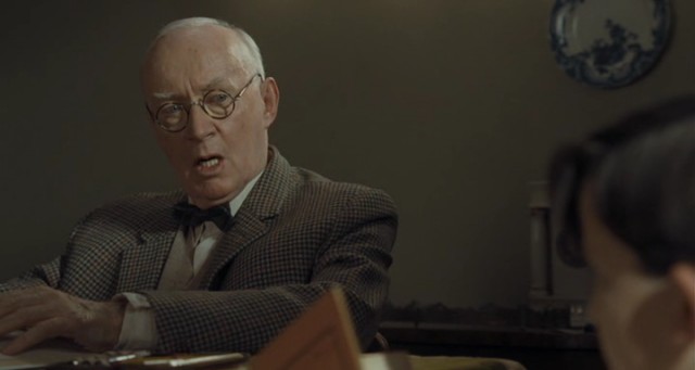 Çizgili Pijamalı Çocuk fotoğrafı