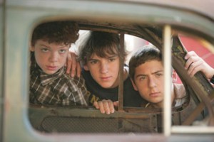 Üç Hafiye Ve İskelet Adamın Sırrı fotoğrafı