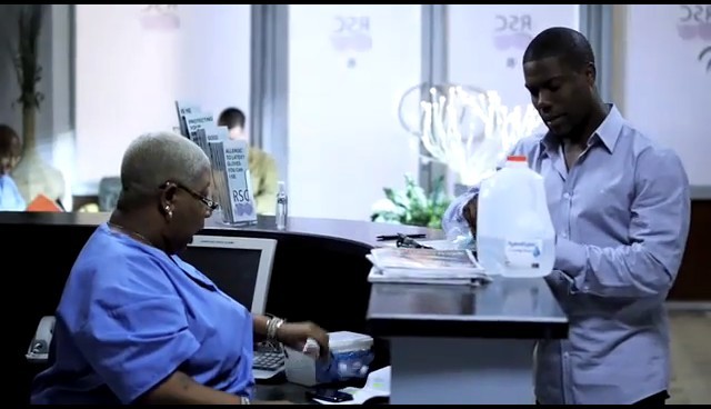 35 And Ticking Fotoğrafı