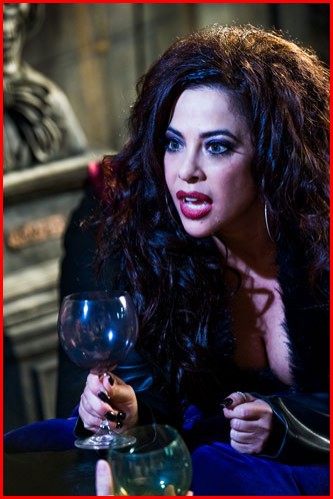 Ms. Vampy Fotoğrafı