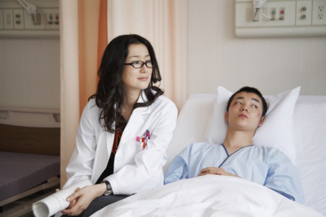 A Liar And A Broken Girl Fotoğrafı